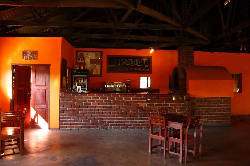 Отель Olga'S The Italian Corner Ливингстон Экстерьер фото